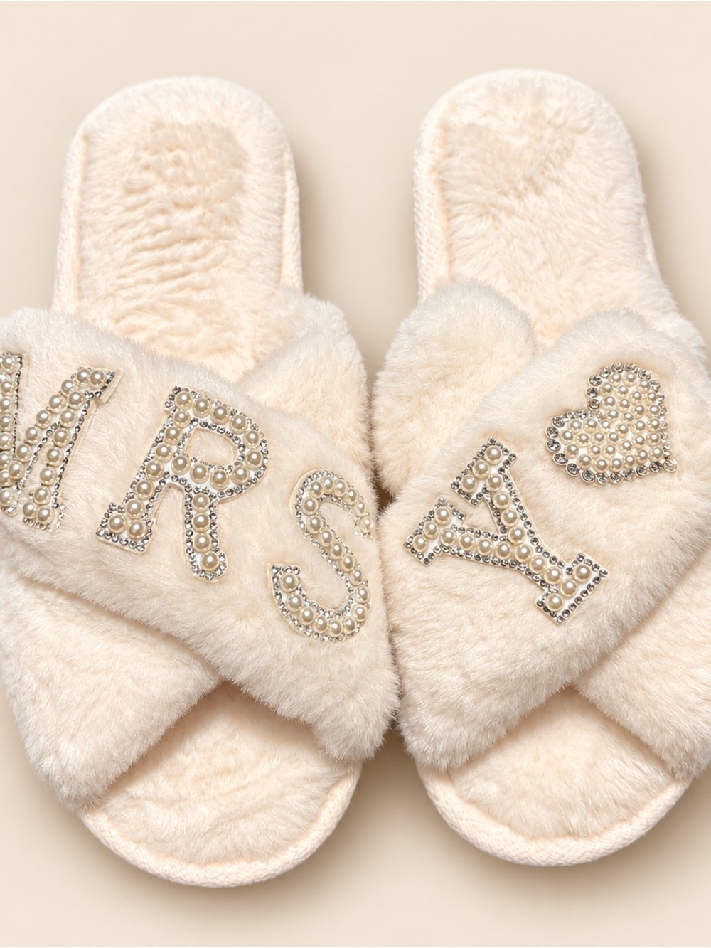 Plush Pearl-Embroidered Heart Slide Slippers - white
